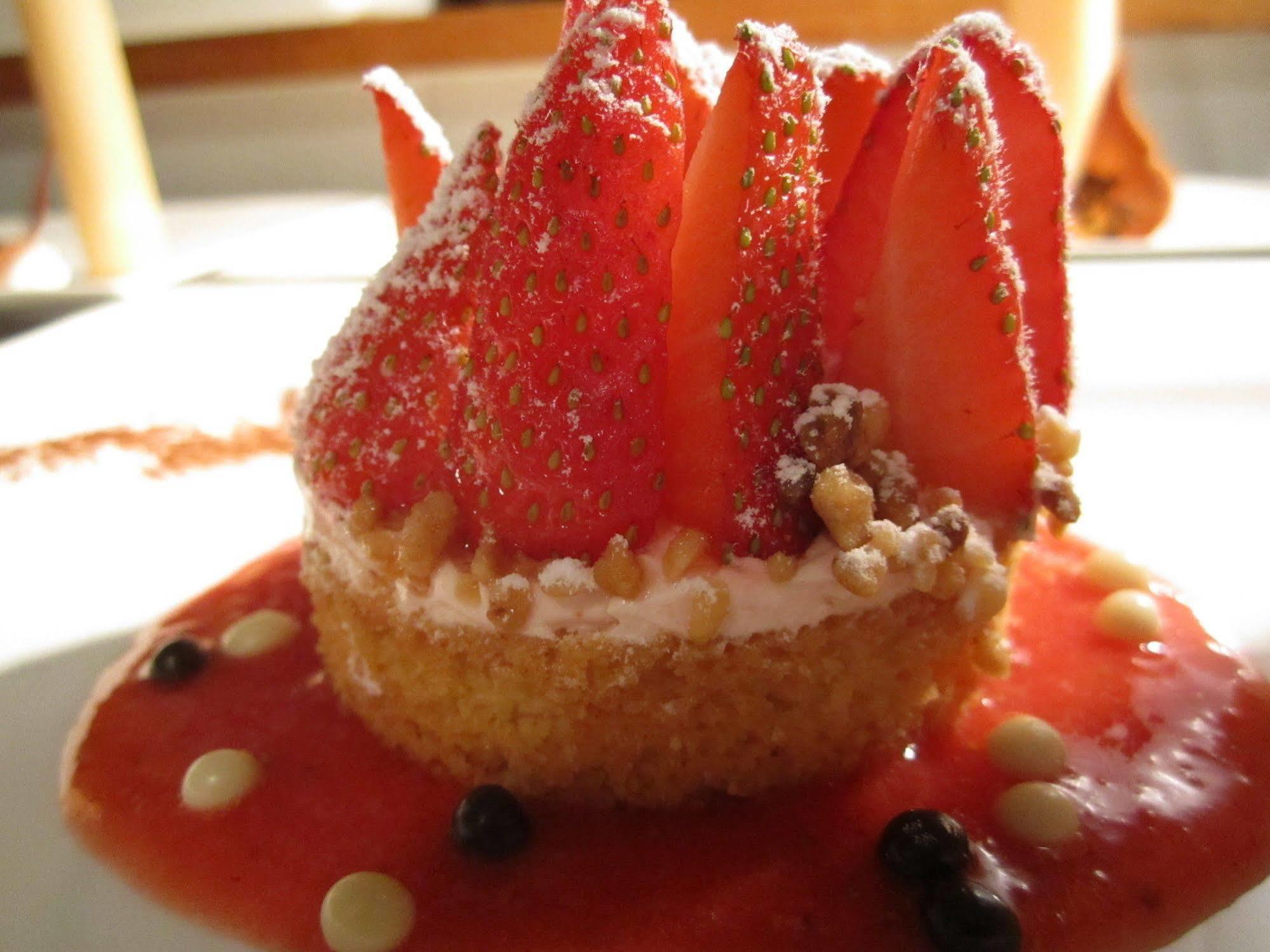 Reves Gourmands, Hotellerie & Gastronomie 韦尔纳亚 外观 照片