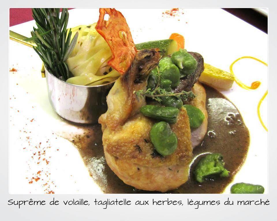 Reves Gourmands, Hotellerie & Gastronomie 韦尔纳亚 外观 照片